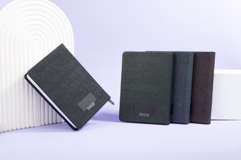 کد 50 : سالنامه پالتویی 1/8 چرم خاویاری