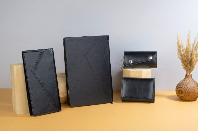 کد 70 : ست مدیریتی مشکی