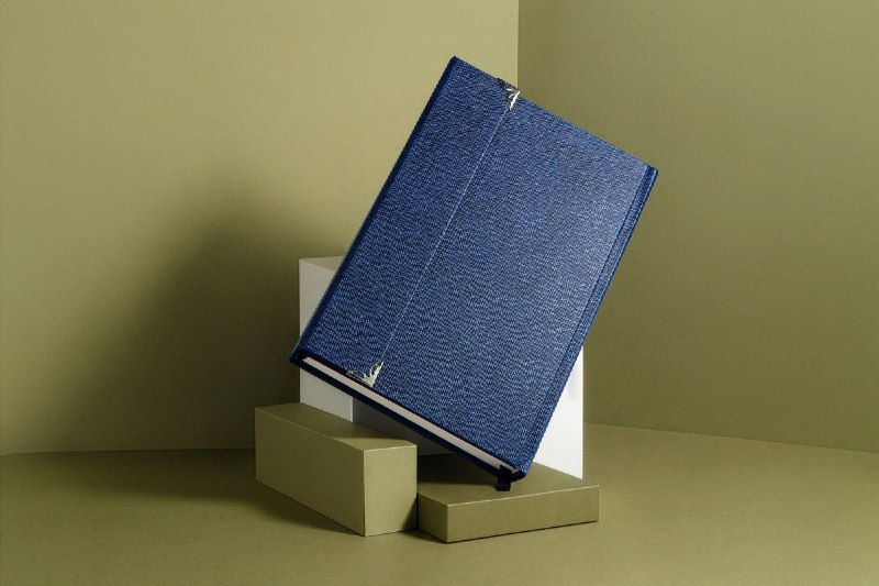 کد13:سالنامه اروپایی گالینگور مگنتی کاغذ کرم